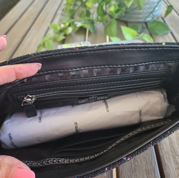 Black handbag - Picture 10 of 10